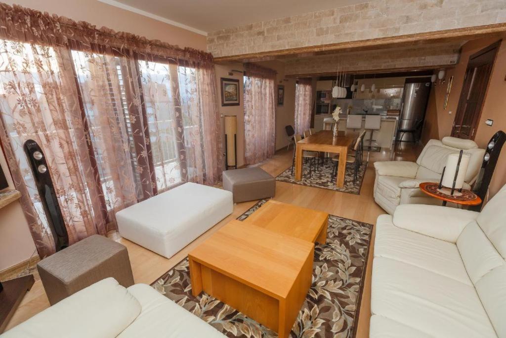 Luxury Apartments Near Bacvice Beach Σπλιτ Εξωτερικό φωτογραφία